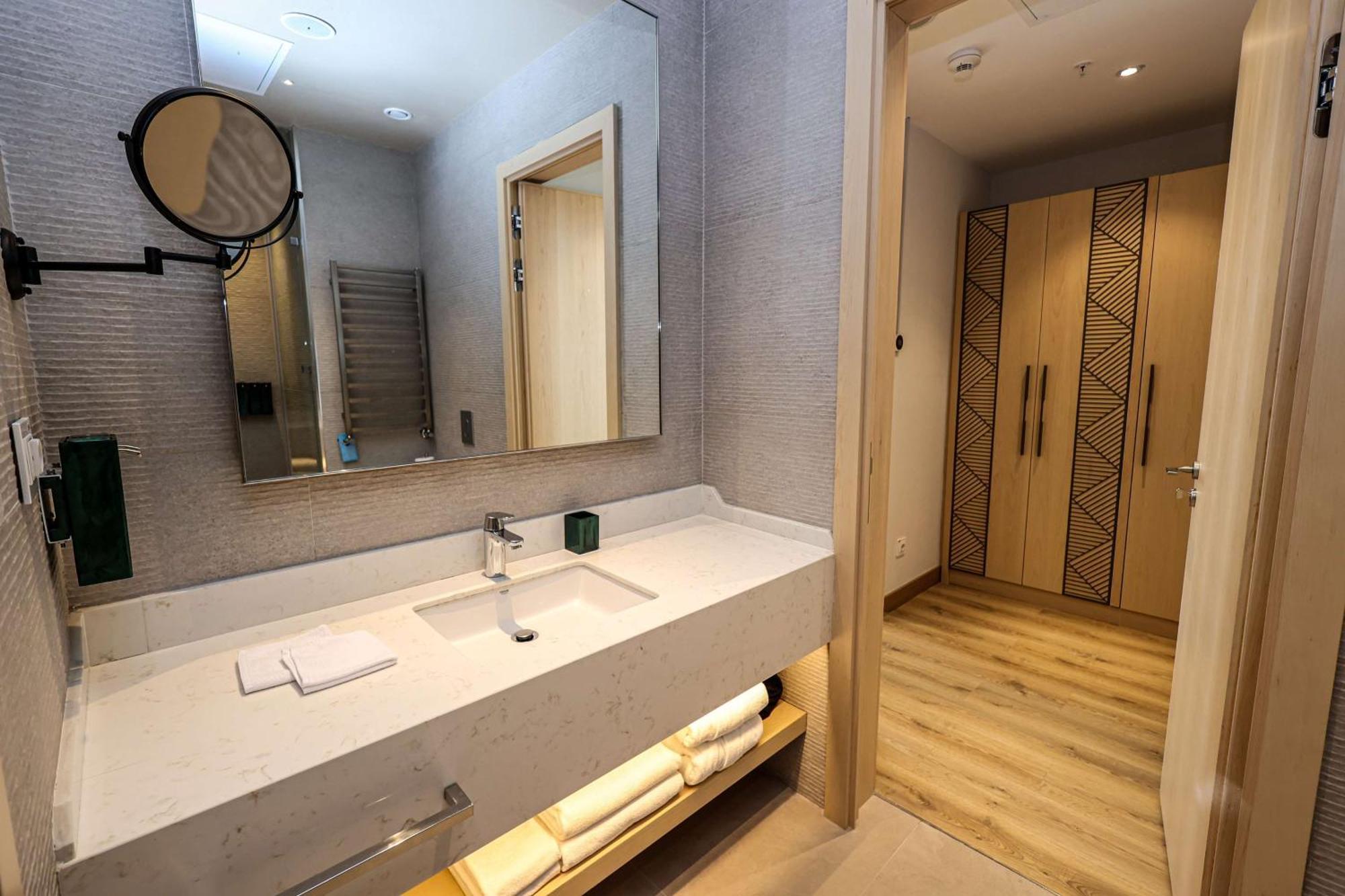 Hilton Garden Inn Samarkand Sogd Esterno foto